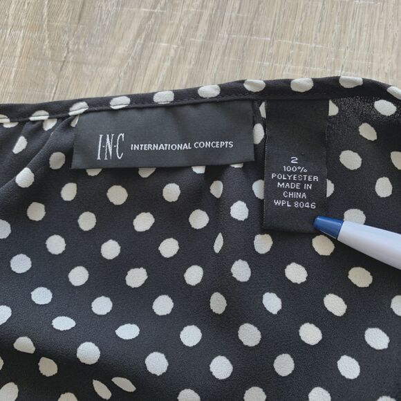 INC Womens Tie Front Short Sleeve Button Blouse Top Black White Polka Dots Sz 2 - Picture 5 of 7